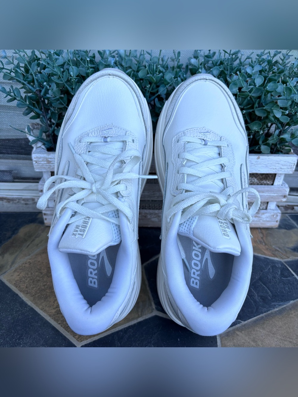 Brooks Ghost Max L White Leather Running Shoes Women’s 9.5 - Picture 8 of 11